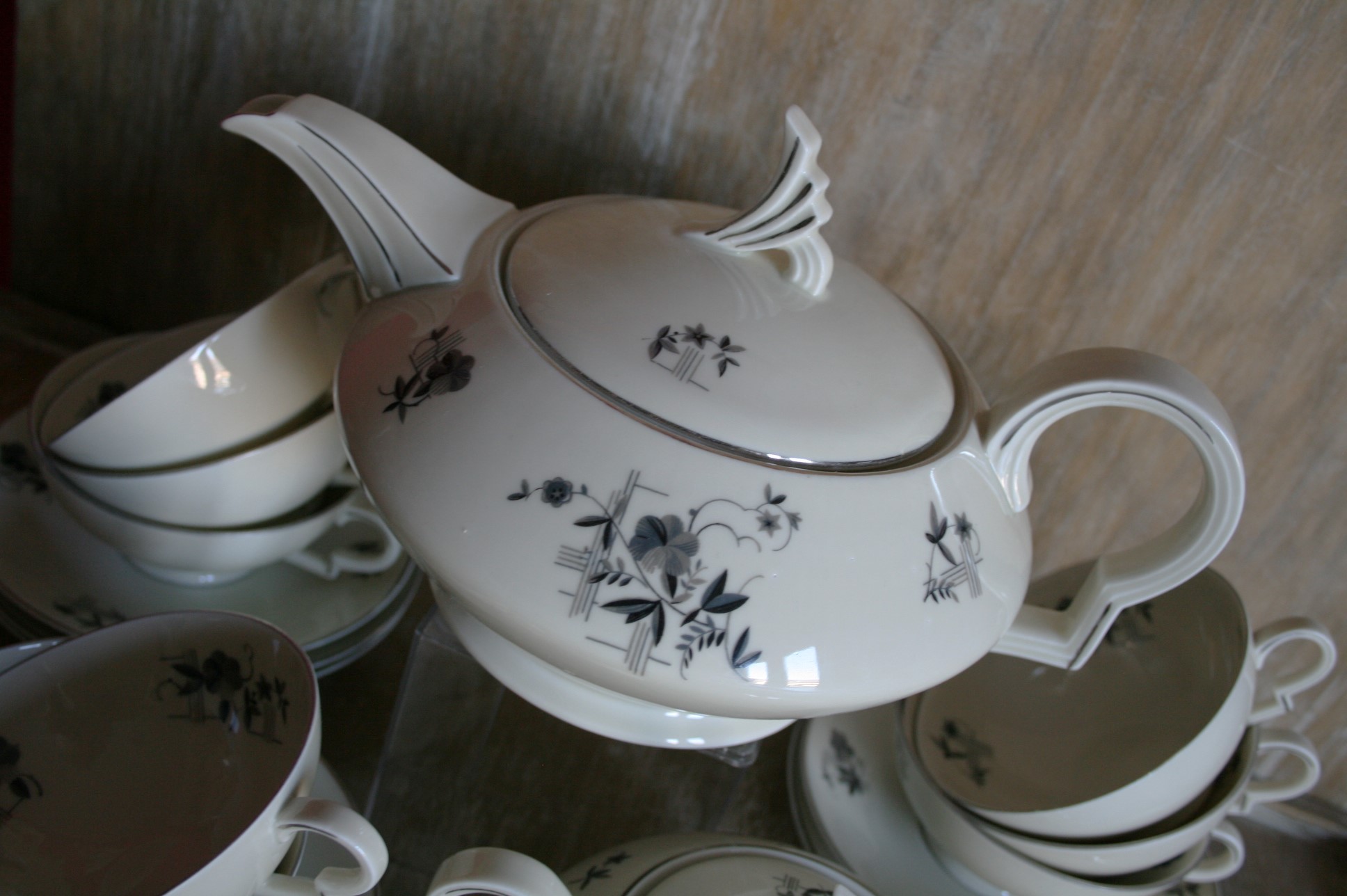 Tsjecho-Slowakije - H & C - Theepot - Art Deco Stijl