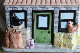 The Village Collectables - Farm Shop - Theepot