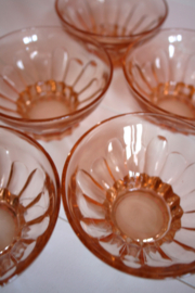 Dessertschaaltje - Bloem - Roze Glas