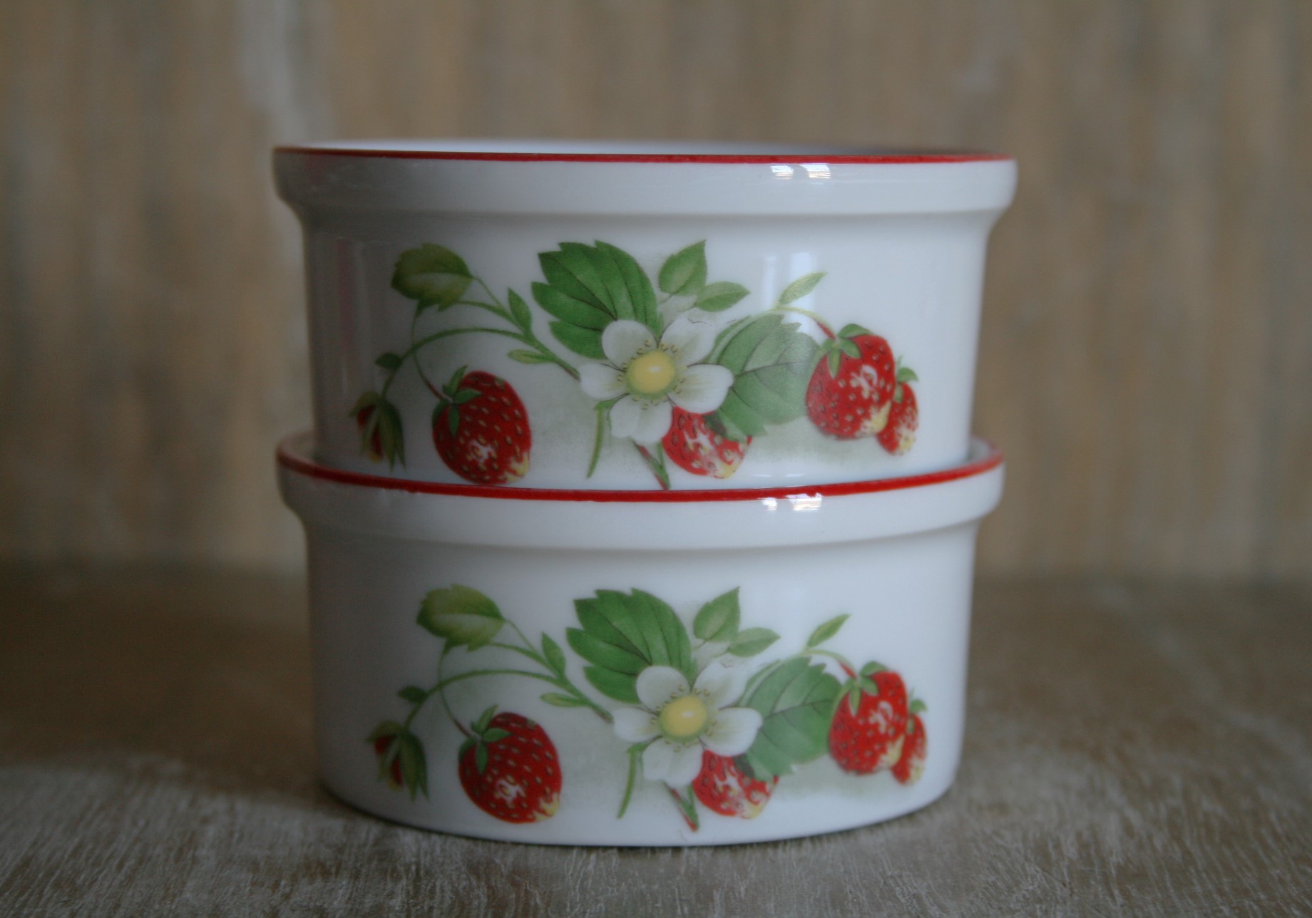 Merkloos - Set Souffléschaaltjes - Aardbeien