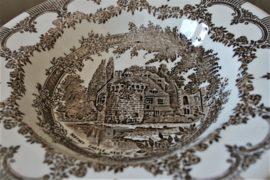 English Ironstone - Scotney Castle - Diep Bord