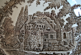 English Ironstone - Scotney Castle - Diep Bord