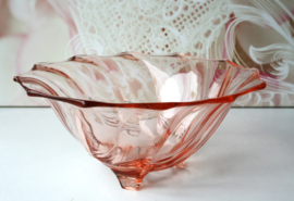 Diepe Kom - Roze Glas