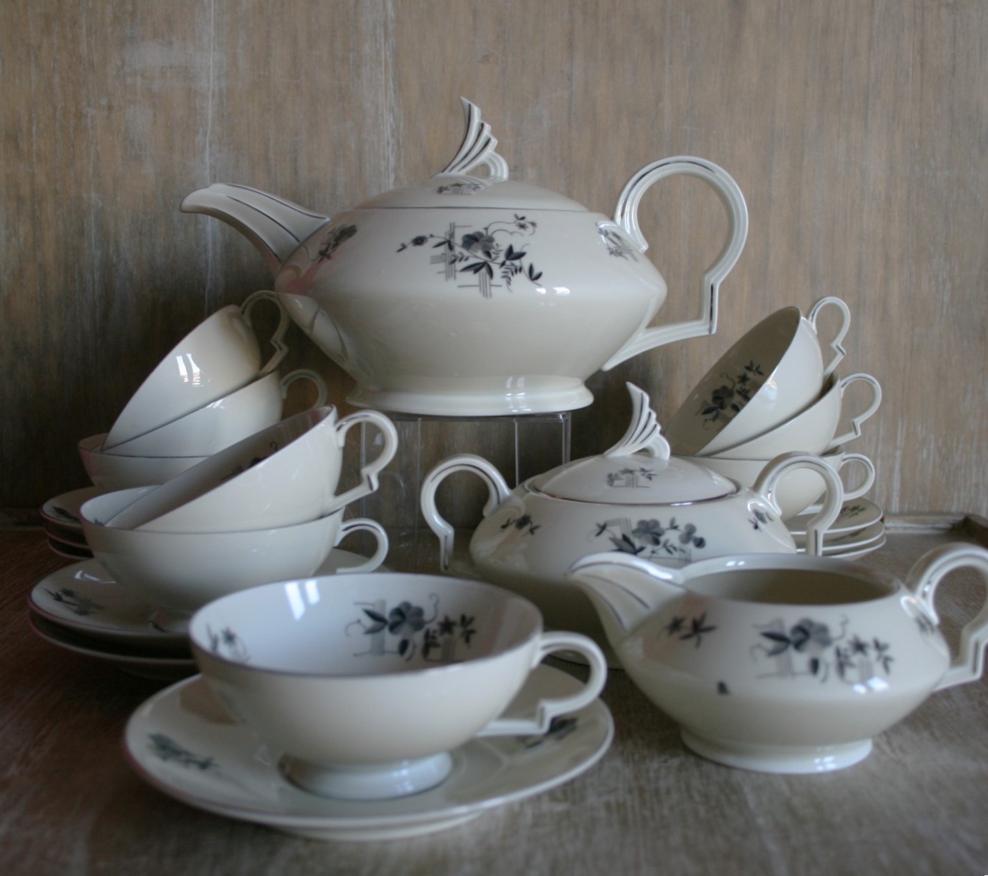 Tsjecho-Slowakije - H & C - Theepot - Art Deco Stijl