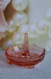 Bijouterieschaaltje - Roze Glas