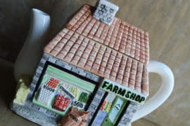 The Village Collectables - Farm Shop - Theepot