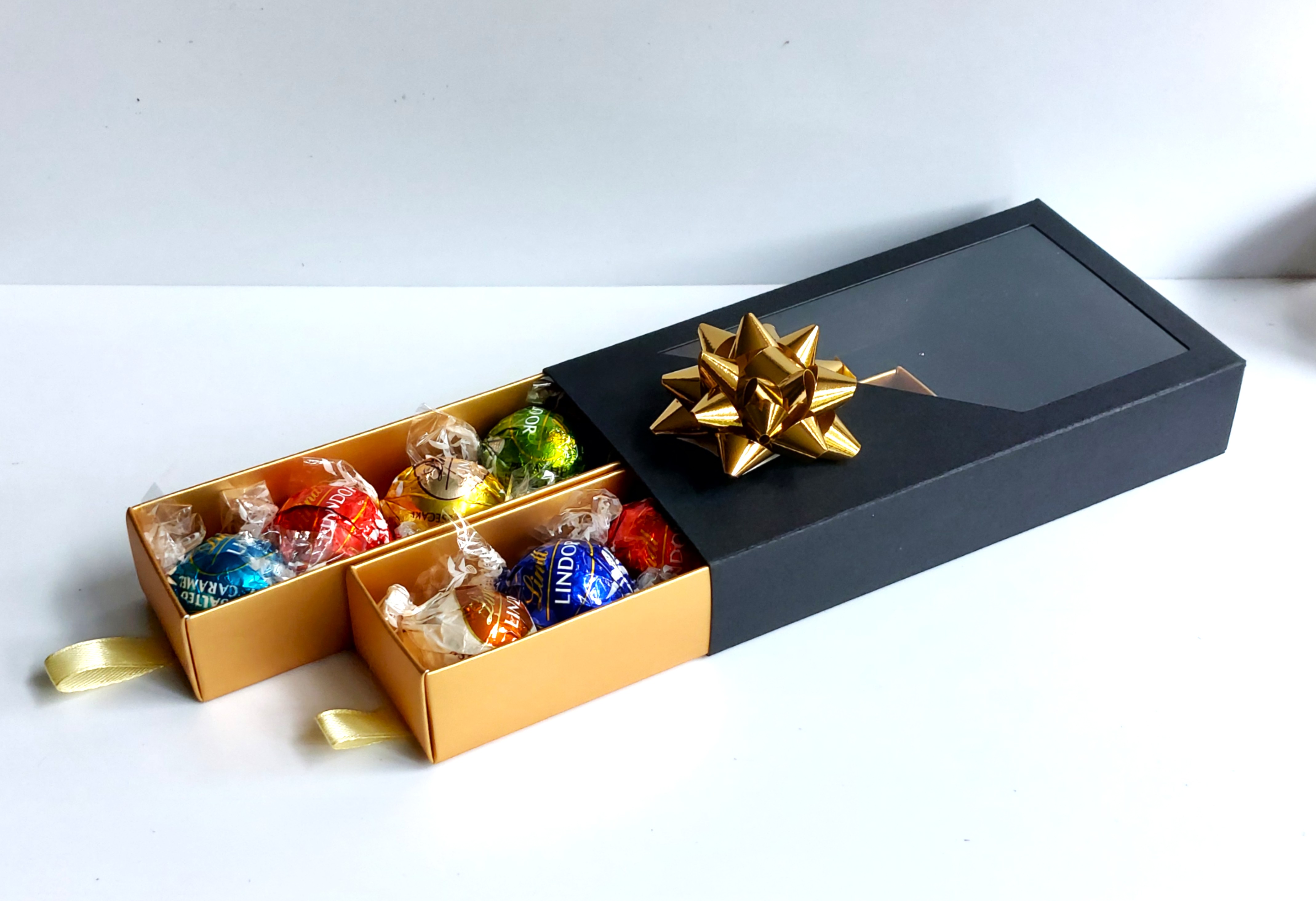Luxe schuifdoosje met 2 lades, gevuld met Lindt ballen naar keuze (NIEUW!)