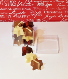Kerstchocolade in transparante doos, 8x8x8 cm