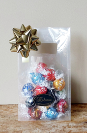 Transparant tasje , gevuld met 20 heerlijke Lindt chocolade ballen