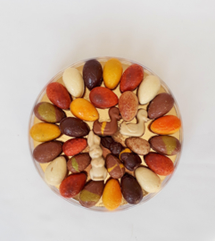 Luxe doos 21 cm met roomgevulde bonboneieren en paaschocolade (uitverkocht)