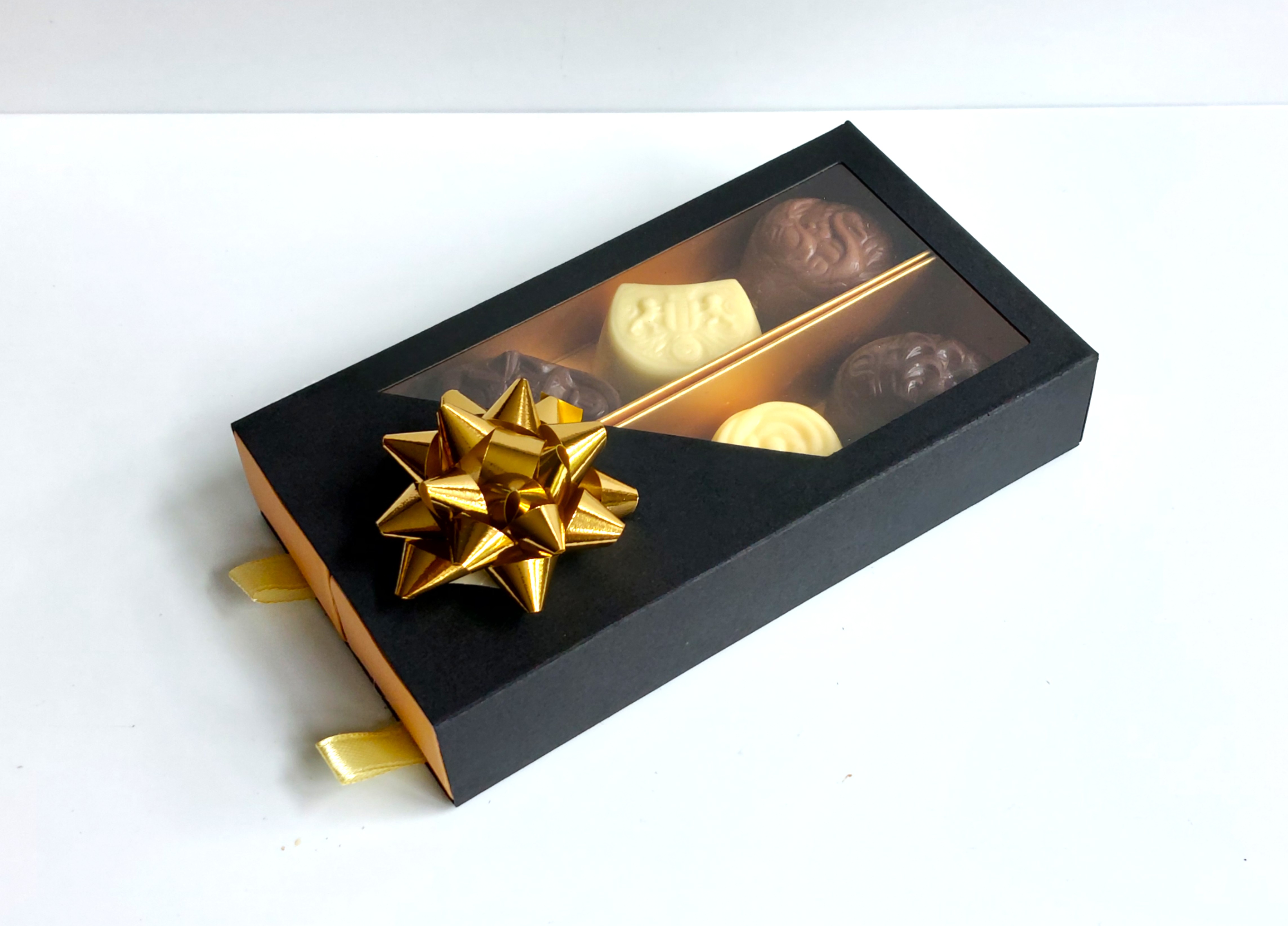 Luxe schuifdoosje met 2 lades, gevuld met bonbons naar keuze (NIEUW!)