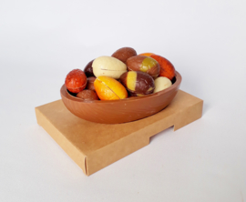 Luxe opgemaakte schaal 16 cm met 500 gram paaschocolade  ( uitverkocht)