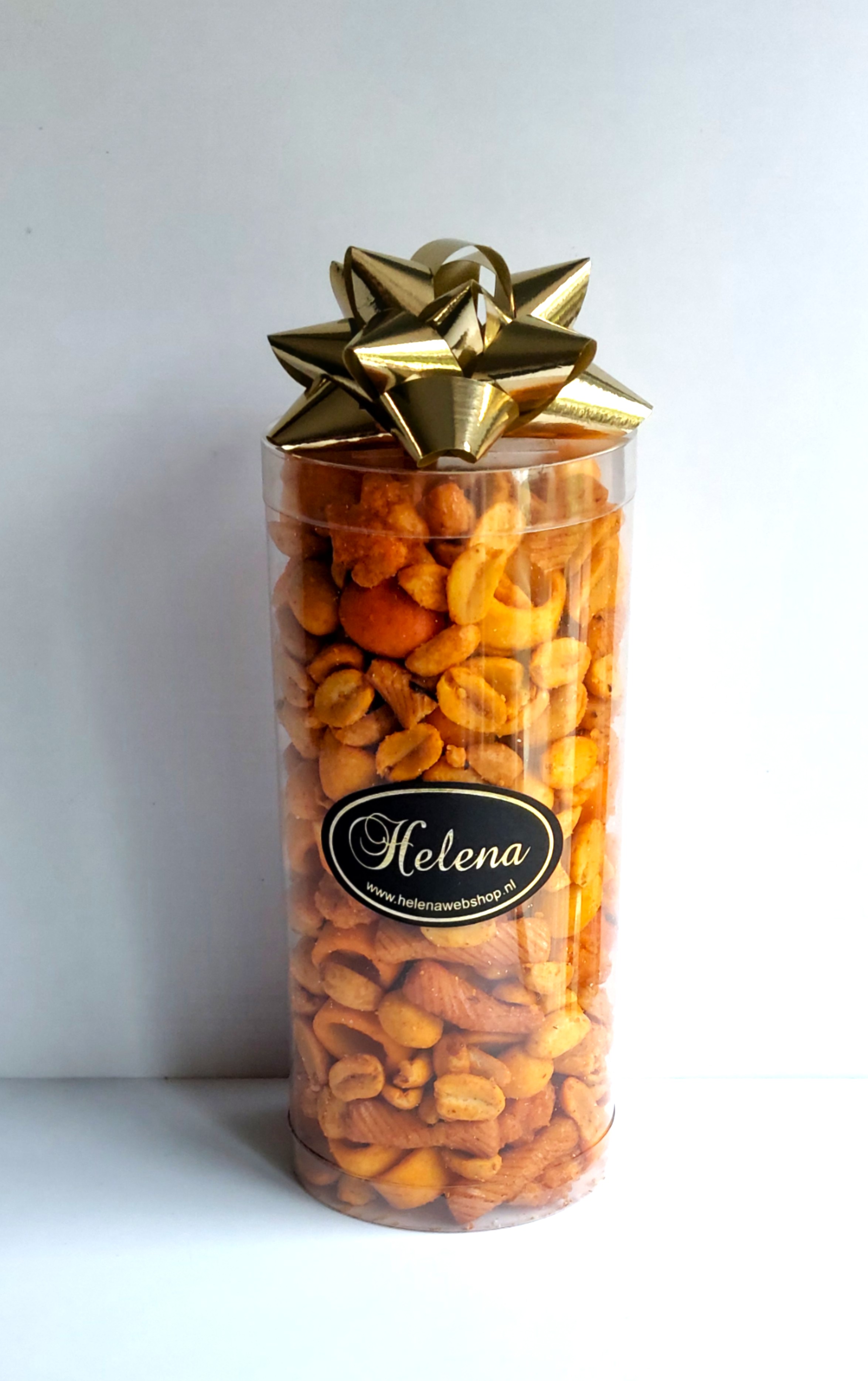Notencadeau: Notenkoker 15 cm , gevuld met hotmix, 225 gram