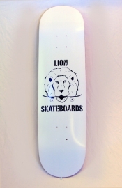 Lion Logo Deck Wit