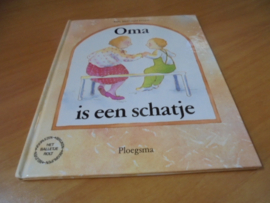 Oma is een schatje - Macdonald Denton, Kady