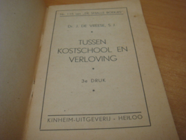 Tussen kostschool en verloving - Vreese, S.J