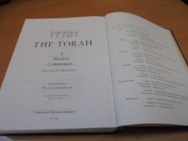 The Torah - A Modern Commentary (Revised Edition) 2006