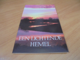 Een Lichtende hemel - Sluijs, C.A van der