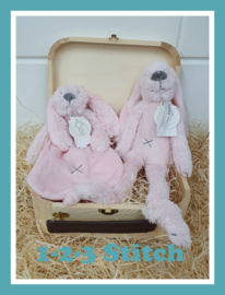 Houten koffertje Rabbit Richie Pink pakket