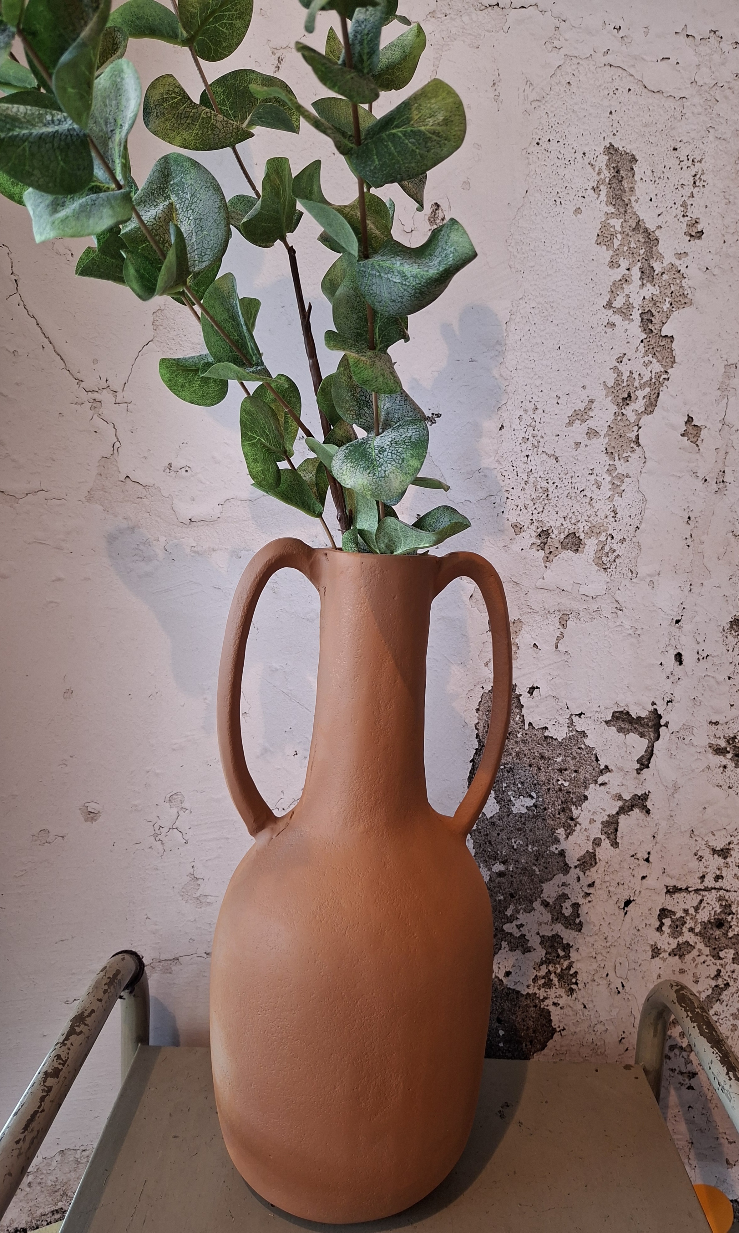 Terracotta vaas met oren - 37 cm