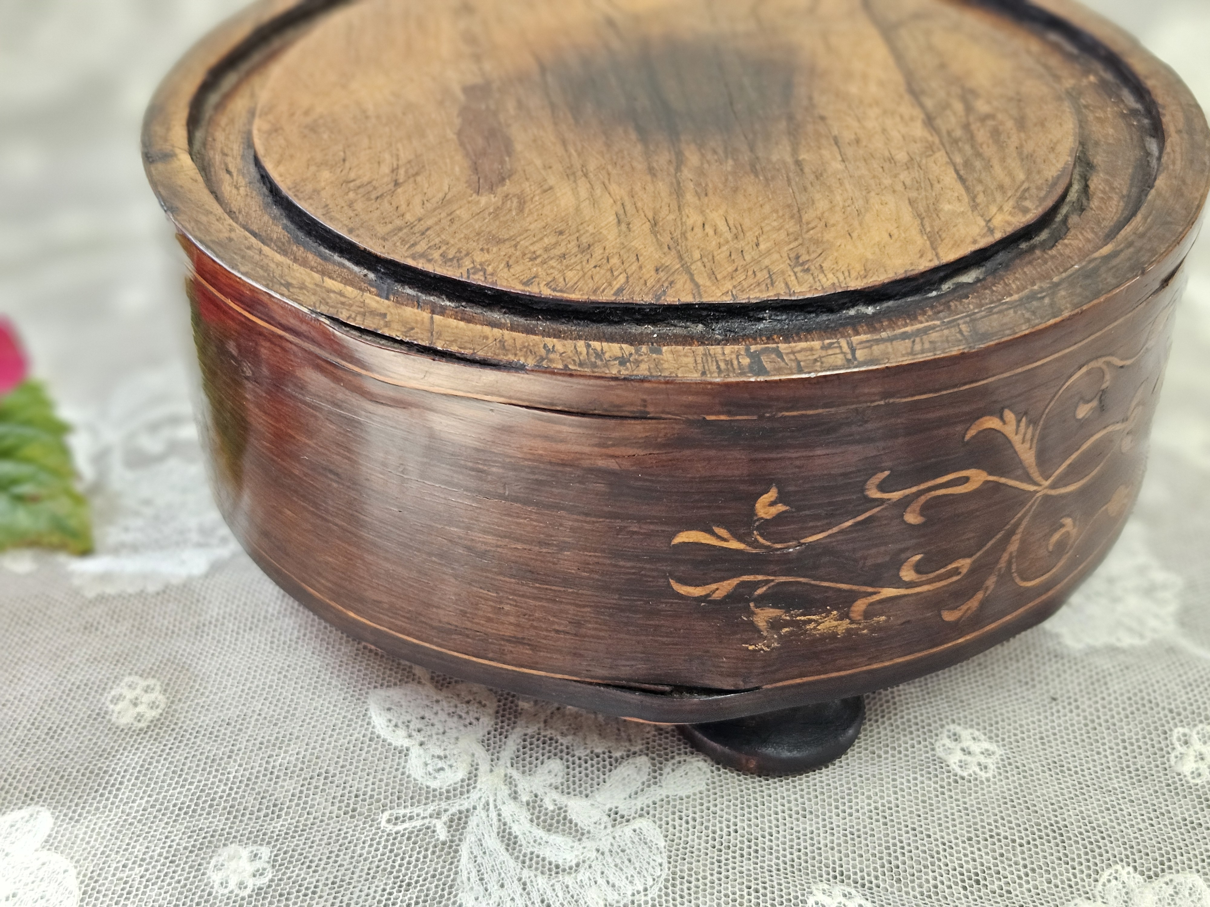 Rond stolpbord intarsia VERKOCHT