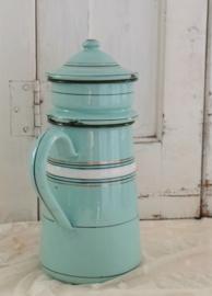 Zachtgroene emaille koffiepot met filter VERKOCHT