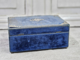 Blauw velours kistje