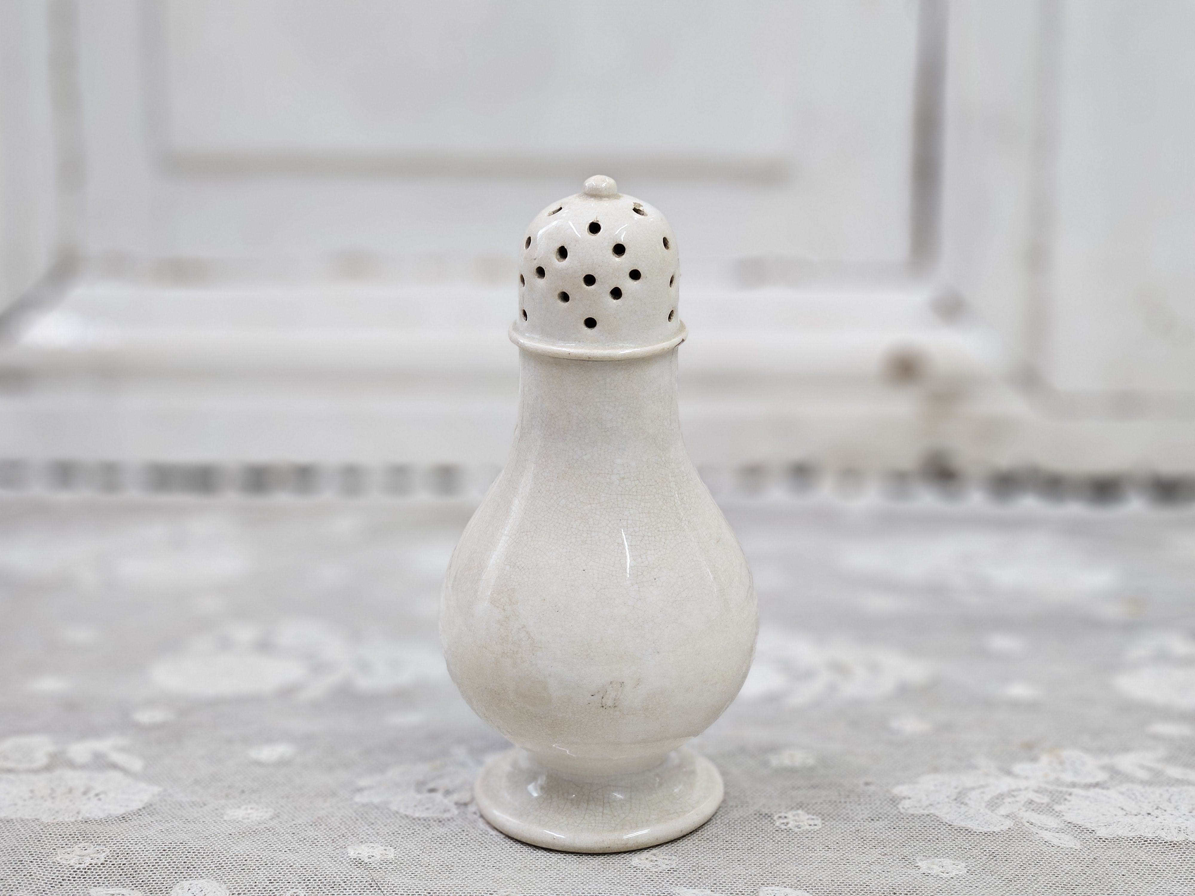 Witte strooier VERKOCHT