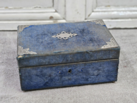 Blauw velours kistje