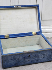 Blauw velours kistje
