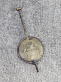 Blikken klok met slagwerk