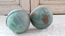 2 groene ballen VERKOCHT