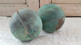 2 groene ballen VERKOCHT