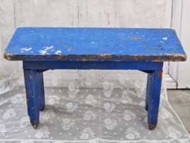 Groot blauw krukje