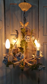 Hanglamp met porseleinen bloemen VERKOCHT
