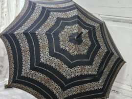 Zwart parasolletje