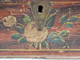 Houten kistje met bloemendecor