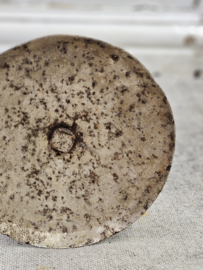 Blikken kandelaar op voet