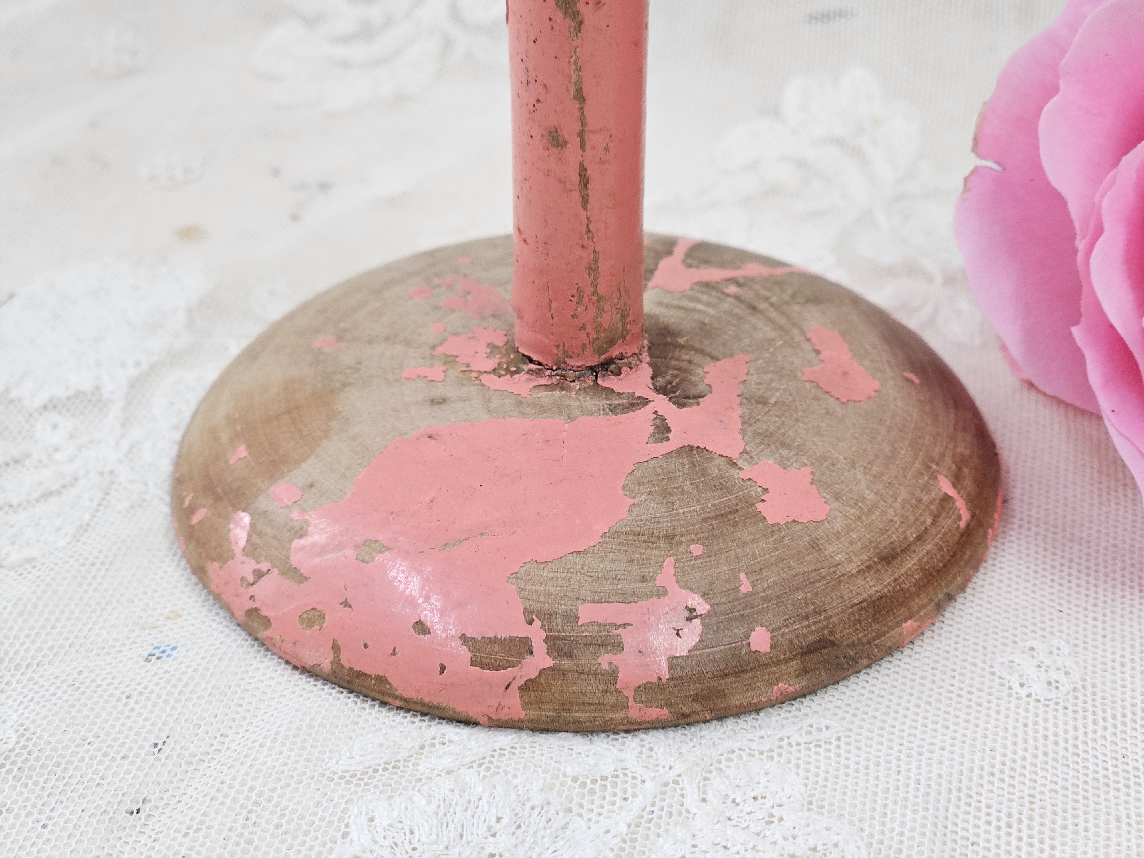 Roze hoedenstandaard