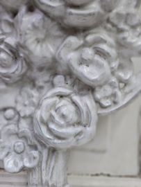 Witte gietijzeren bloemtoef VERKOCHT