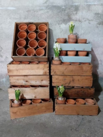 Oude Brocante Houten Kistje met 12 Antieke Terracotta Potjes