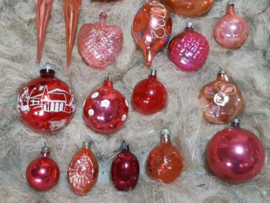 Oude Vintage Kerstballen 7544 Doosje Framboos Roze