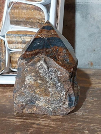 Tijgerijzer Tijgeroog Geslepen Punt Ruwe Steen - Mineralen