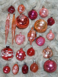 Oude Vintage Kerstballen 7544 Doosje Framboos Roze