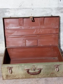 Oude Vintage metalen Kist Koffer Groen Patina