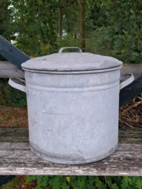 Oude Brocante Zinken Emmer Teil met Deksel