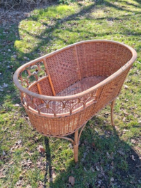 Oude Vintage Rieten Mand Wiegje Plantentafel