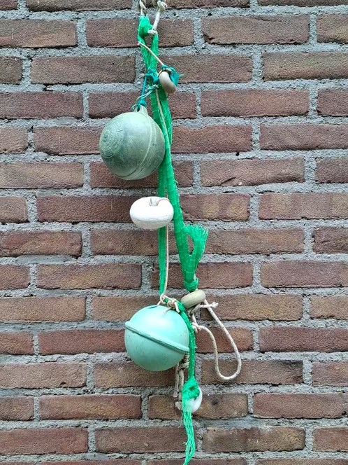 Oude Vintage Visnet Drijvers aan Touw