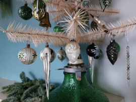 Complete set Witte Feathertree met Antieke Kerstballen