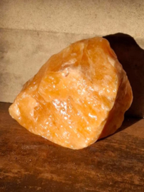 Ruwe Steen Oranje Calciet  - Edelstenen 1350 gr